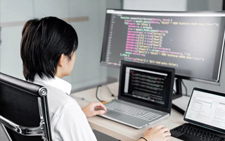 包头 api php源码,下载的php源码怎么运行呢？